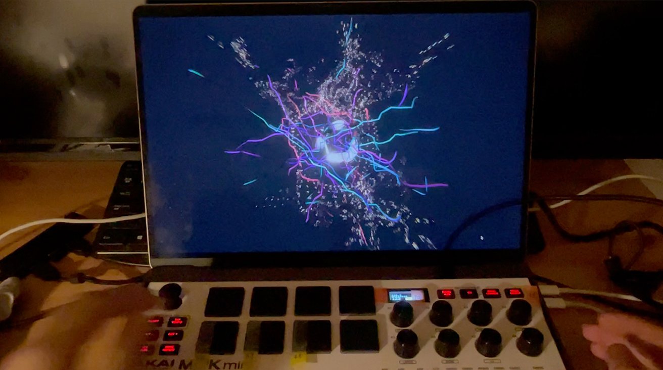 VJ 演奏 8 — 飛び散る色線